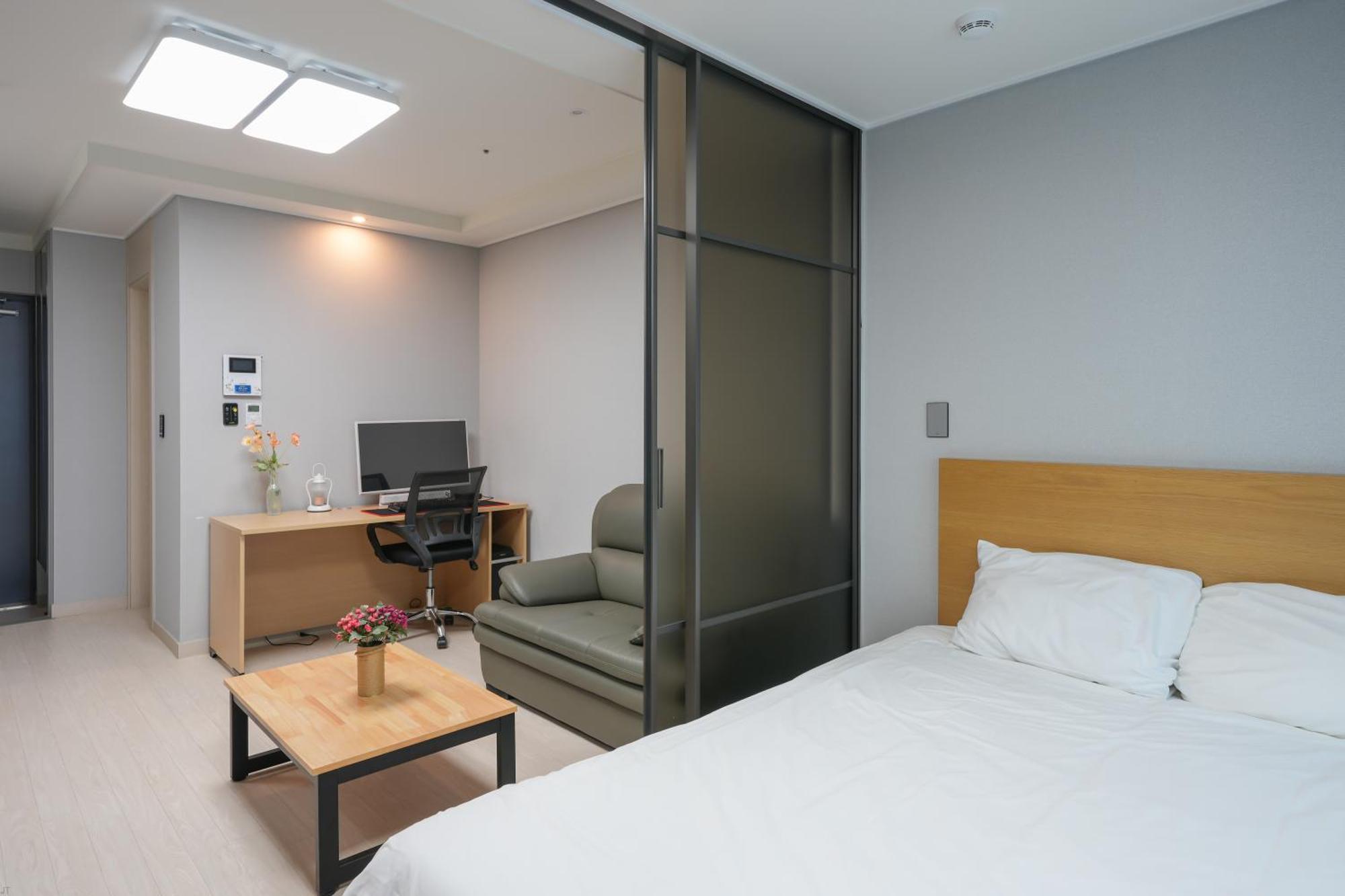 Yeosu Hotel First City Zewnętrze zdjęcie